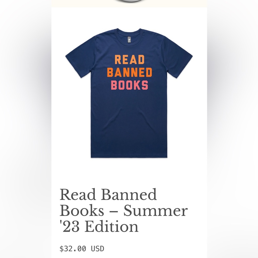 NWOT The Bitter Southerner tshirt - READ BANNED BOOKS, size L, unisex